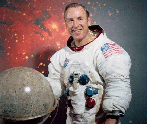 NASA Legend Jim Lovell, Apollo 13 Astronaut, Passes Away at 97 NASA Legend Jim Lovell, Apollo 13 Astronaut, Passes Away at 97