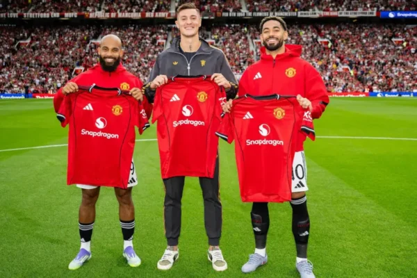 Benjamin Šeško Joins Manchester United in £74m Deal, Touted as ‘World-Class Talent’ Benjamin Šeško Joins Manchester United in £74m Deal, Touted as 'World-Class Talent'