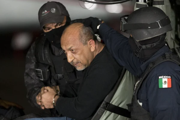 Mexico Extradites 26 Cartel Suspects to U.S. in Agreement with Trump-Era Deal Mexico Extradites 26 Cartel Suspects to U.S. in Agreement with Trump-Era Deal