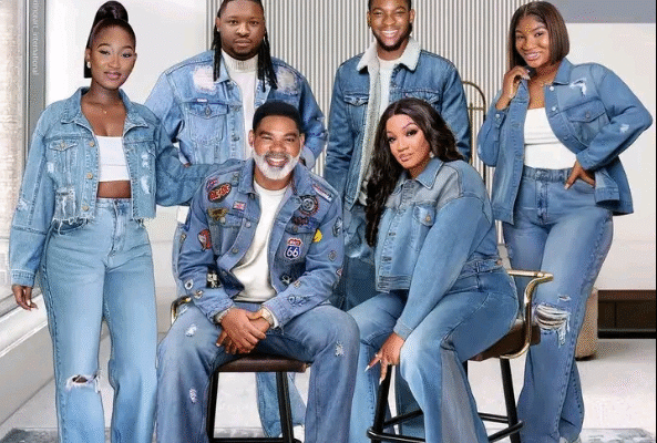Nollywood Star Omotola and Captain Matthew Celebrate 29 Years of Marriage Nollywood Star Omotola and Captain Matthew Celebrate 29 Years of Marriage