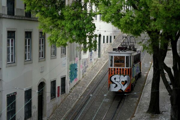 Deaths in Lisbon Streetcar Crash Rise to 17 Amid National Mourning