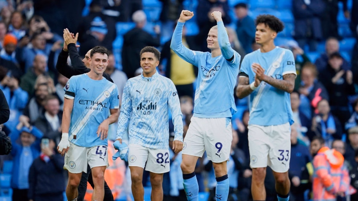 Manchester City Dominate Manchester United 3 0 in Derby Display