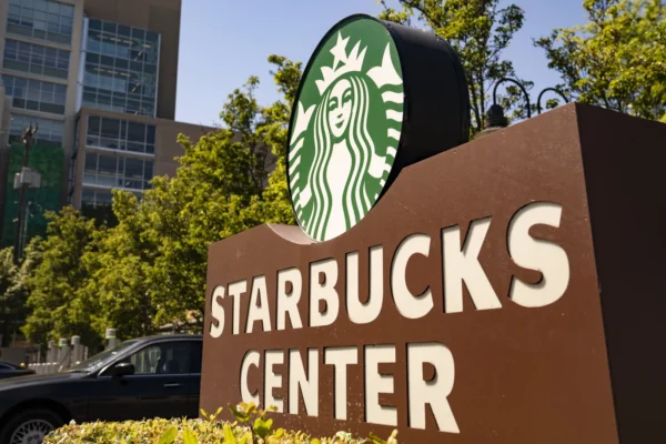 Starbucks to Close Stores, Lay Off 900 in Major Restructure