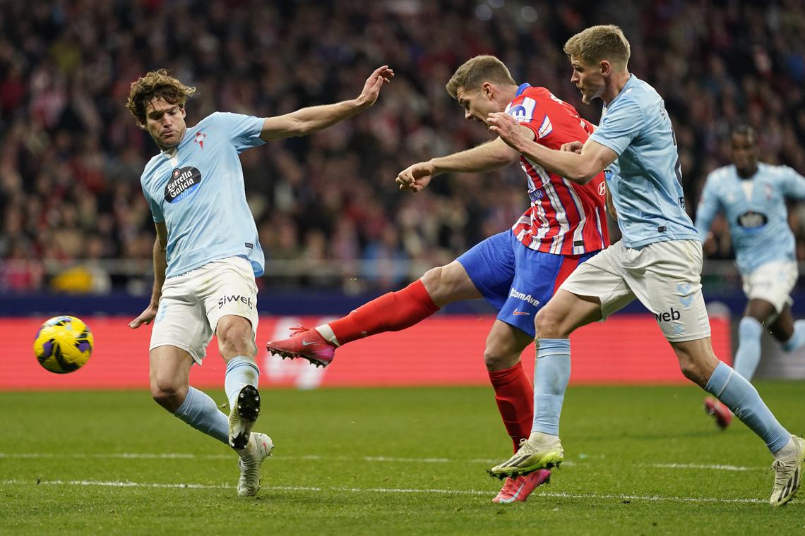 Atlético Madrid Held to Draw at Celta Vigo After Lenglet Red Card