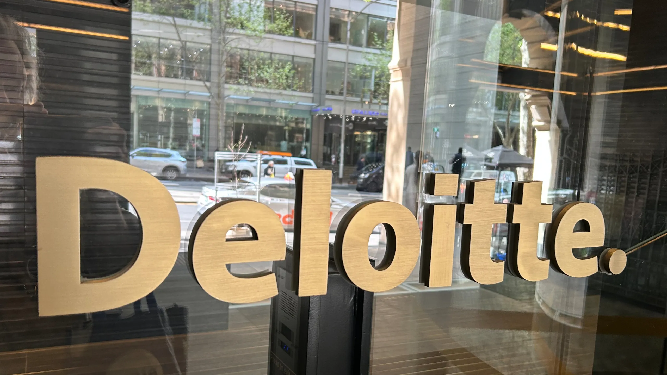 Deloitte to Partially Refund Australian Government Over AI-Error Report