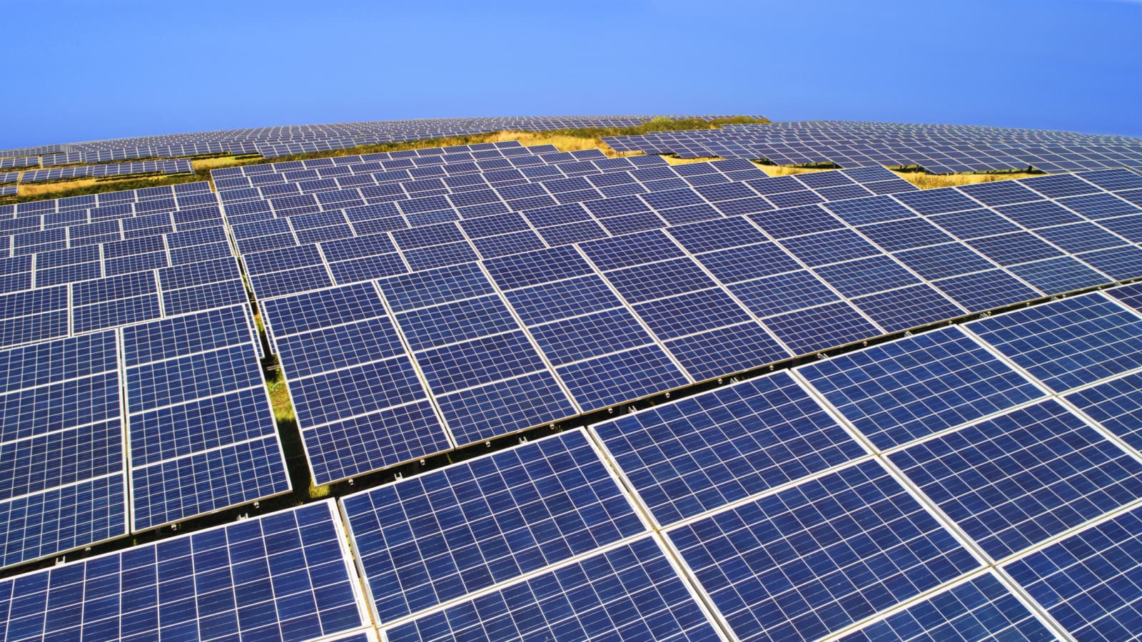 FG Launches Solar Power Project for Hospitals and Universities