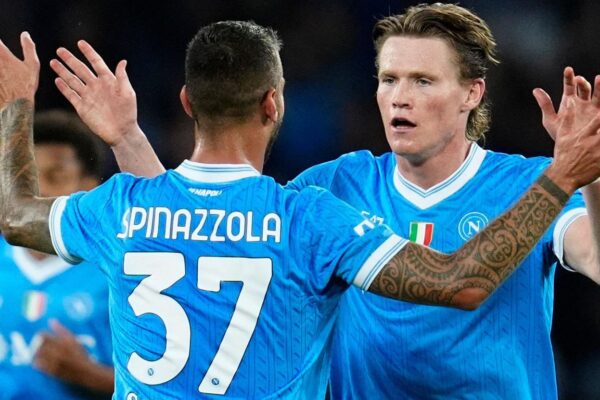 Napoli Beat Inter 3-1 to Move Top of Serie A