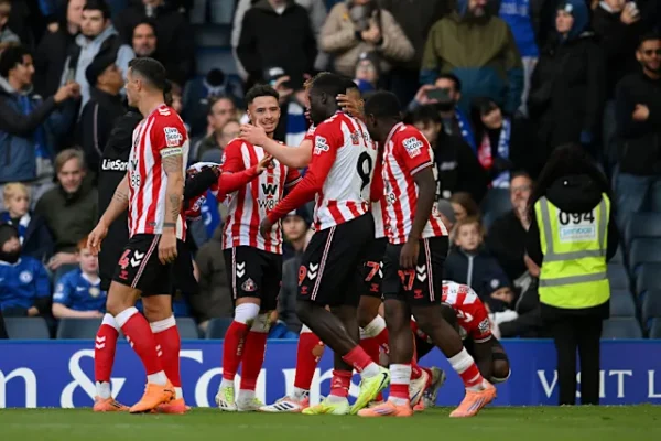 Sunderland Shock Chelsea with 2-1 Win at Stamford Bridge