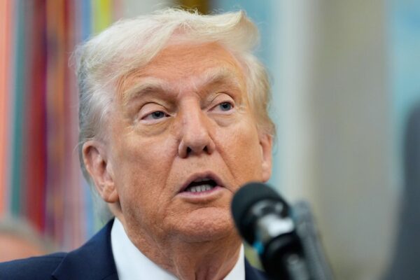 Supreme Court Allows Trump to Strip Protections From Over 300,000 Venezuelan Migrants