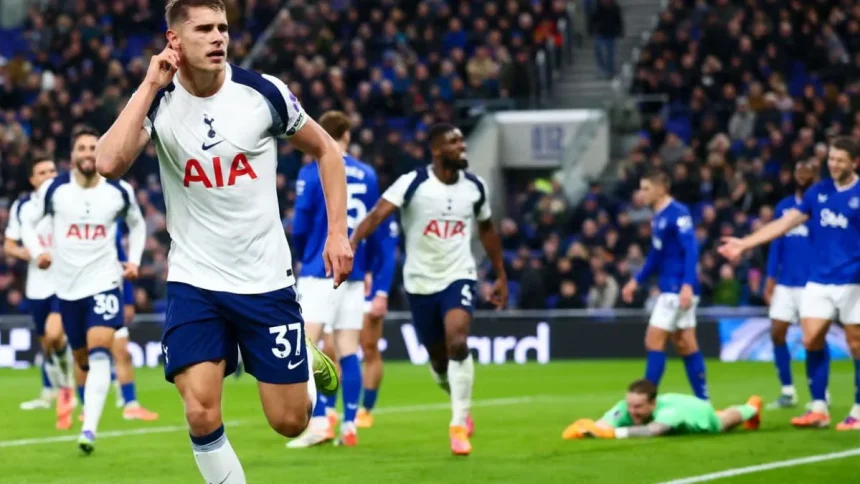 Tottenham Hotspur Beat Everton 3-0 Tottenham Hotspur Beat Everton 3-0
