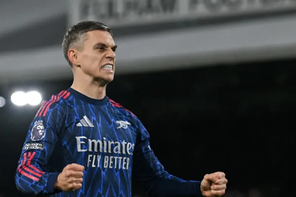 Trossard Goal Secures Arsenal Win at Fulham