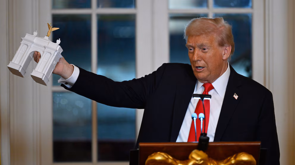 Trump Unveils Plan for Washington Arch