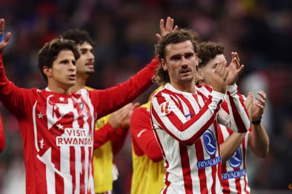 Atlético Madrid Beat Sevilla 3-0 to Stay Unbeaten
