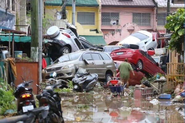 Typhoon Kalmaegi Kills 2, Floods Central Philippines