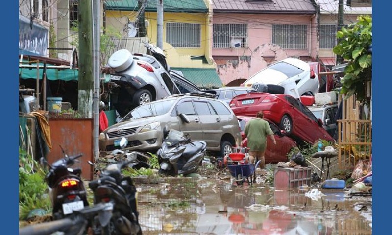 Typhoon Kalmaegi Kills 2, Floods Central Philippines