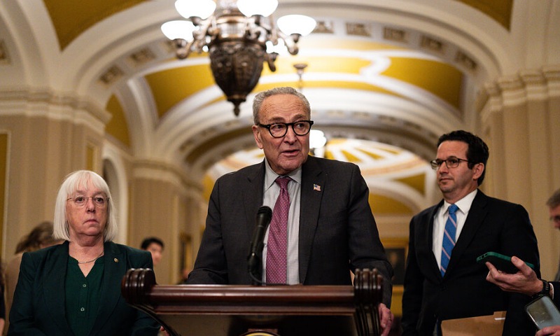 Trump Calls on Senate Republicans to End Government Shutdown