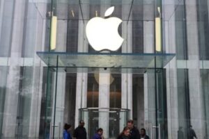 Apple Blasts EU Over Digital Competition Laws