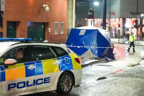 Woman Stabbed in Neck in Unprovoked Attack