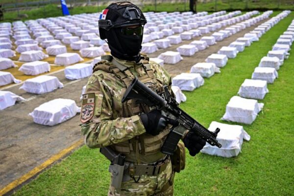 Panama Seizes 12 Tons of Cocaine on US-Bound Ferry, 10 Arrested
