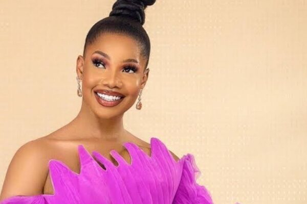 Tacha Sets Two Guinness World Records for Makeovers