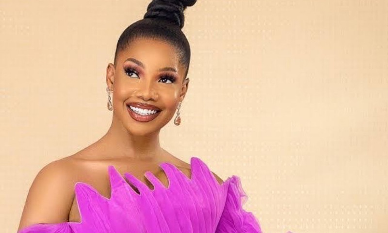 Tacha Sets Two Guinness World Records for Makeovers