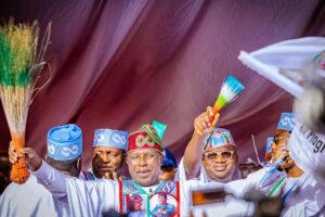 Akpabio, Yilwatda Welcome Massive Defection to APC in Plateau