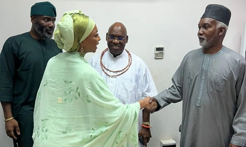 Foreign Ministry Hands Over Two Benin Bronzes to Culture Ministry