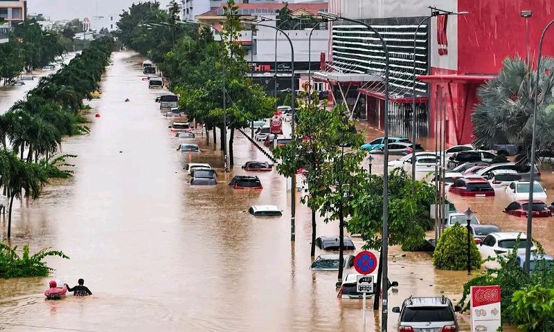 Vietnam Floods Claim 55 Lives as Rescue Efforts Intensify
