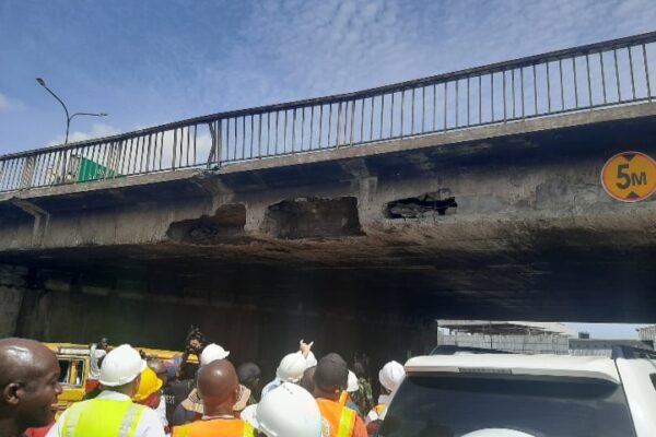 Iddo Bridge Lagos under repair