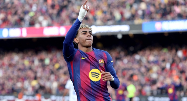 Dani Olmo Brace Leads Barcelona to 3-1 Win Over Alaves