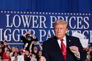 Trump Applauds Economic Record, Says Inflation Stayed Low in Year One