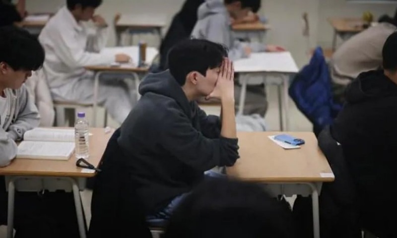 South Korea Exam Chief Quits Over Tough English Test