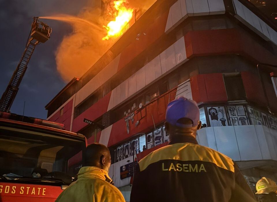 Fire Guts Great Nigeria Insurance House on Lagos Island