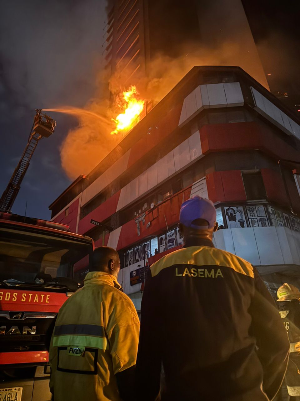 Fire Guts Great Nigeria Insurance House on Lagos Island