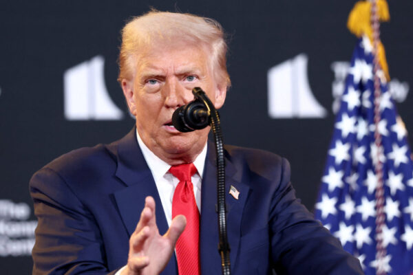 Trump Says U.S. and NATO Reach Greenland, Arctic Deal, Puts Tariffs on Hold