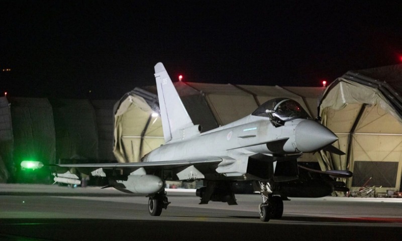 France and UK Team Up to Launch Joint Strikes on IS in Syria