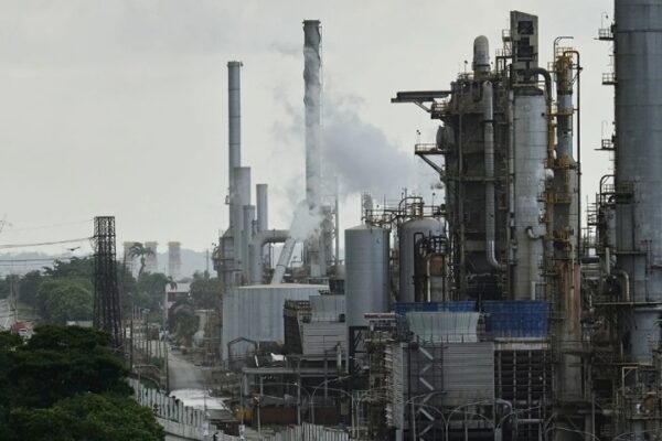 US and Venezuela in Talks to Bring Venezuelan Crude Back to US Refineries