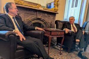 US Senate Pushes Resolution to Block Further Trump Strikes on Venezuela