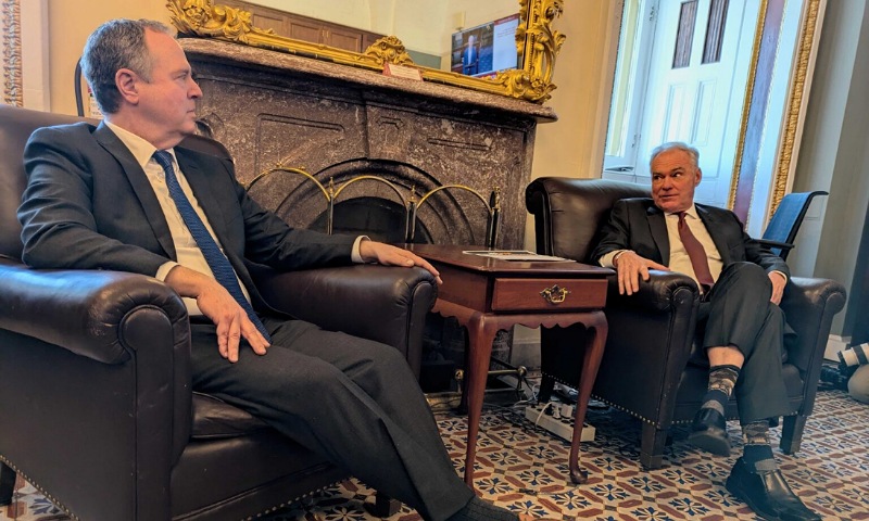 US Senate Pushes Resolution to Block Further Trump Strikes on Venezuela