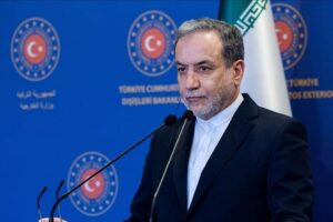 Iran Not Looking for Conflict but Ready for War, Says Foreign Minister