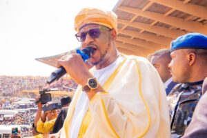 Niger Governor Gifts Army Wives ₦50 Million to Boost Welfare Efforts