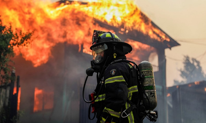 Chile Wildfires Kill at Least 18 as Firefighters Battle Heat, Strong Winds