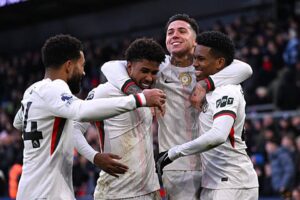 Chelsea Beat Crystal Palace 3–1 to Strengthen Top-Four Hopes