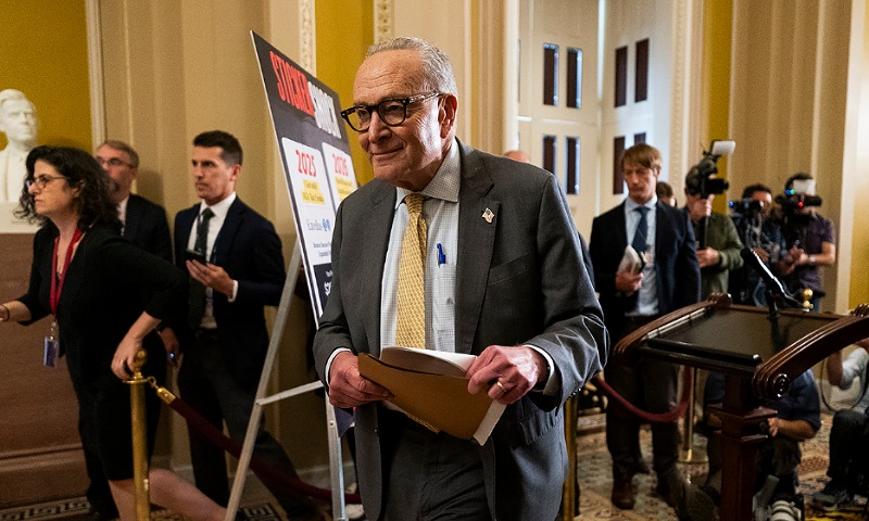 Schumer Says Funding Deal Reached as Senate Moves to Avert Shutdown