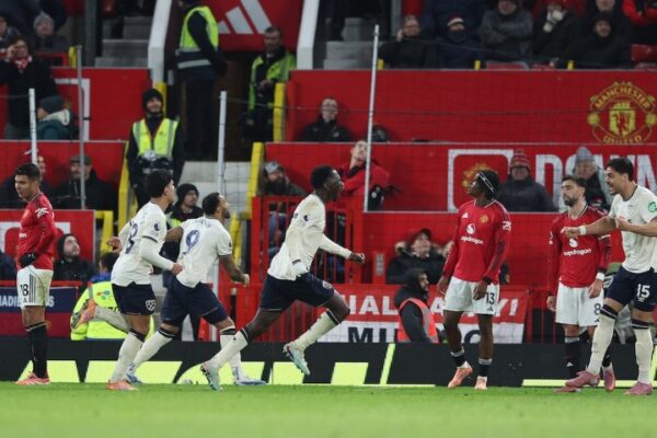 Man United Frustrated as Struggling West Ham Hold Them to 1-1 Draw