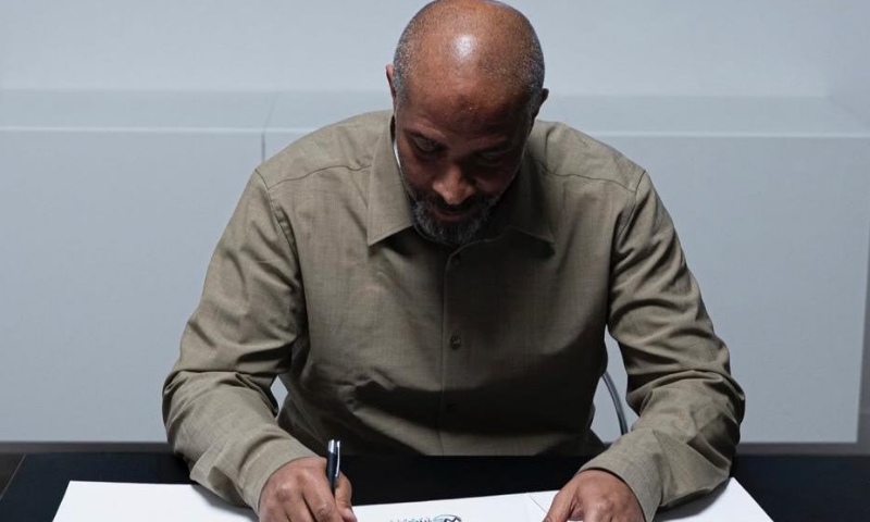 Eric Chelle Gets New Agent as Olympique Marseille Show Interest