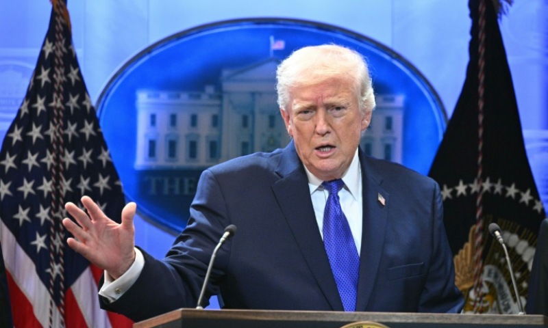 Trump Announces New 15% Tariff on Global Imports