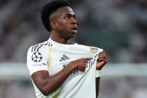 Vinicius Seals Late Win as Real Madrid Beat Benfica 2-1 in UCL Clash