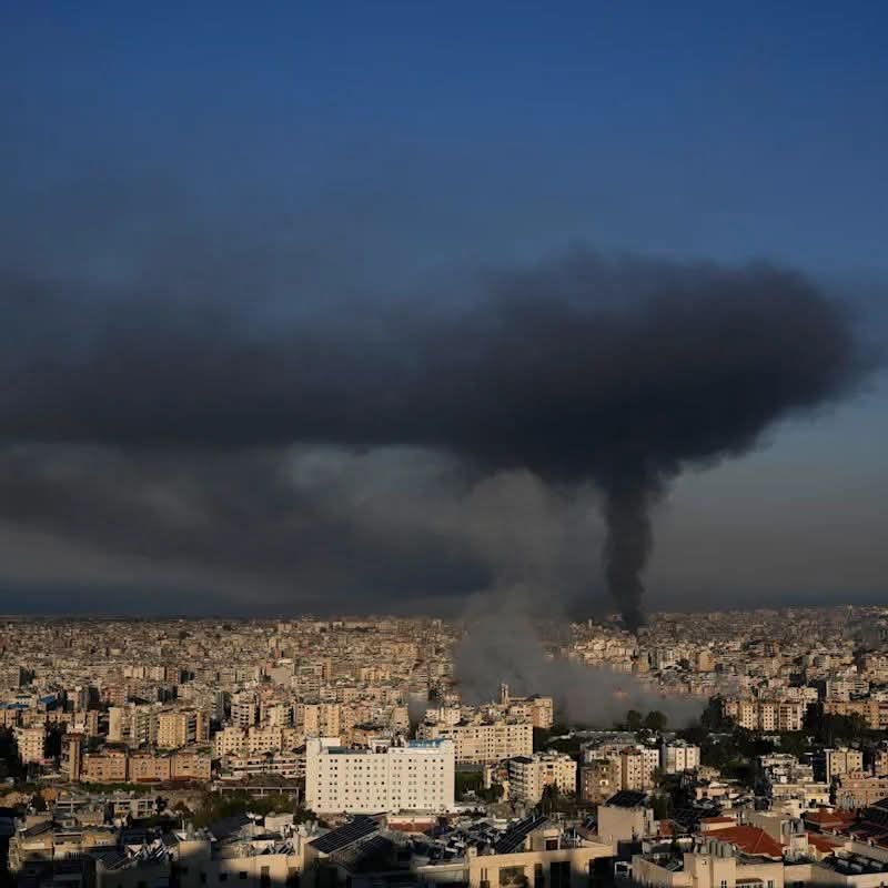 U.S. Urges Nationals to Evacuate 14 Middle East Countries