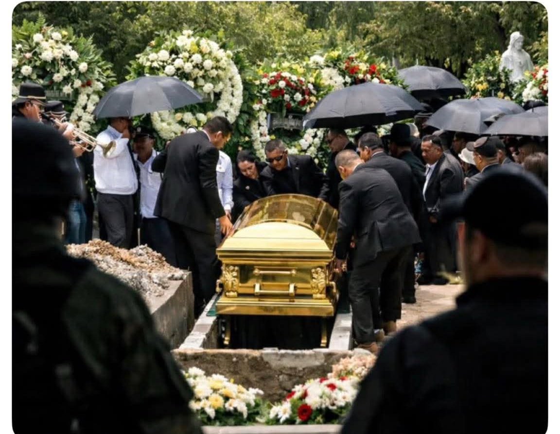 Mexican Drug Lord El Mencho Buried in Golden Casket
